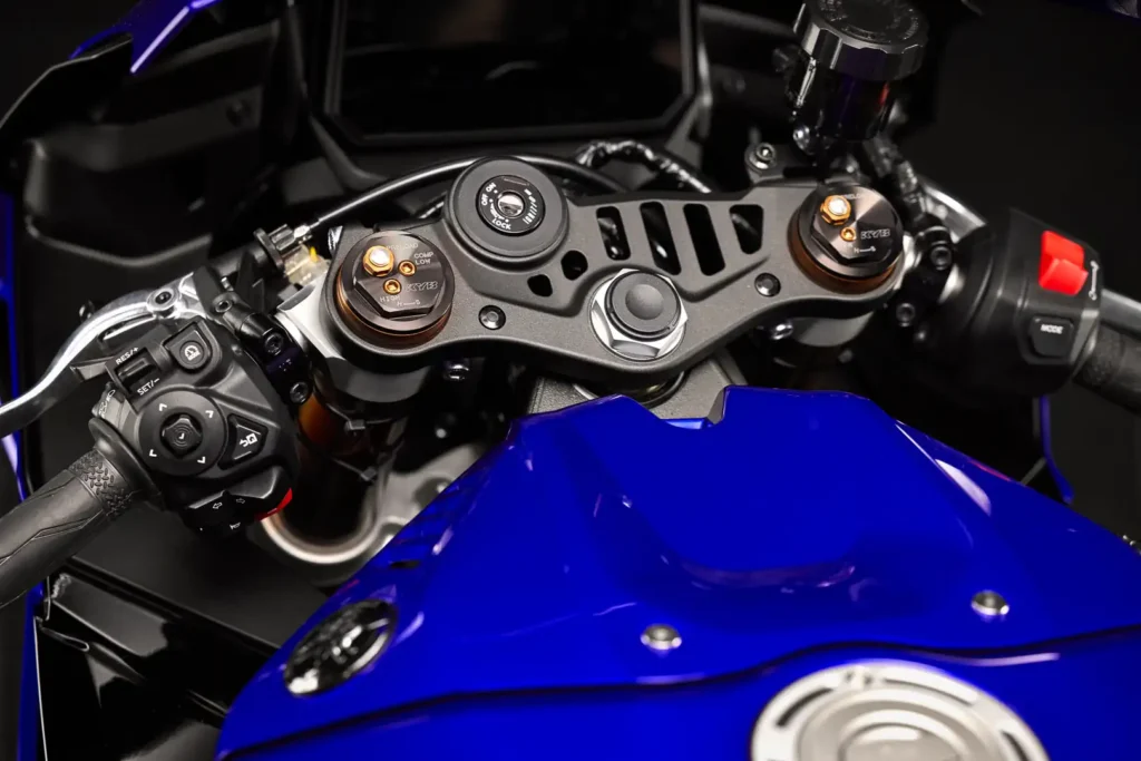 Yamaha R9 2025 Unveiled with Superbike Power, Sharp Aerodynamics & Track-Grade Features – Big Savings for Early Riders! 2 Engine of Yamaha R9 2025